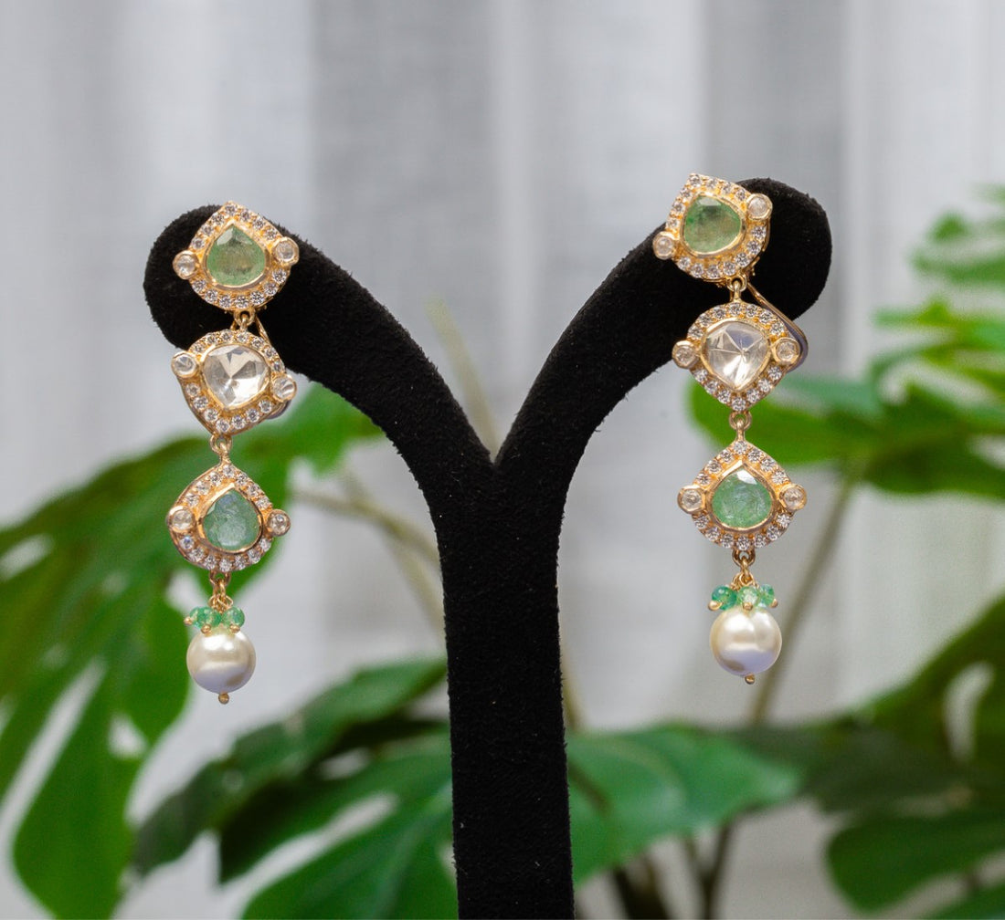 Naina Linear Earrings