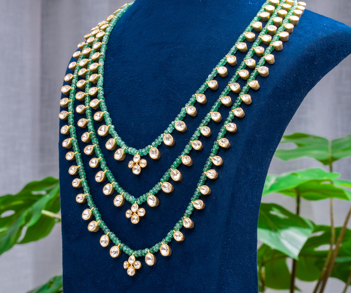 Emerald Bead Layered Haar