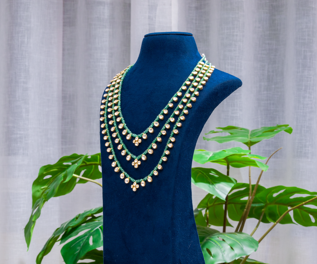 Emerald Bead Layered Haar