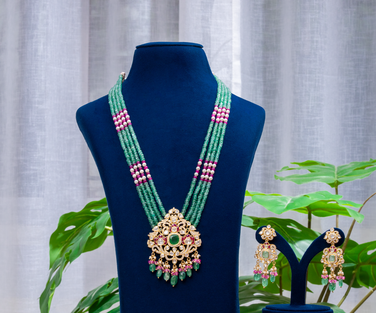 Emerald & Ruby Majestic Haar