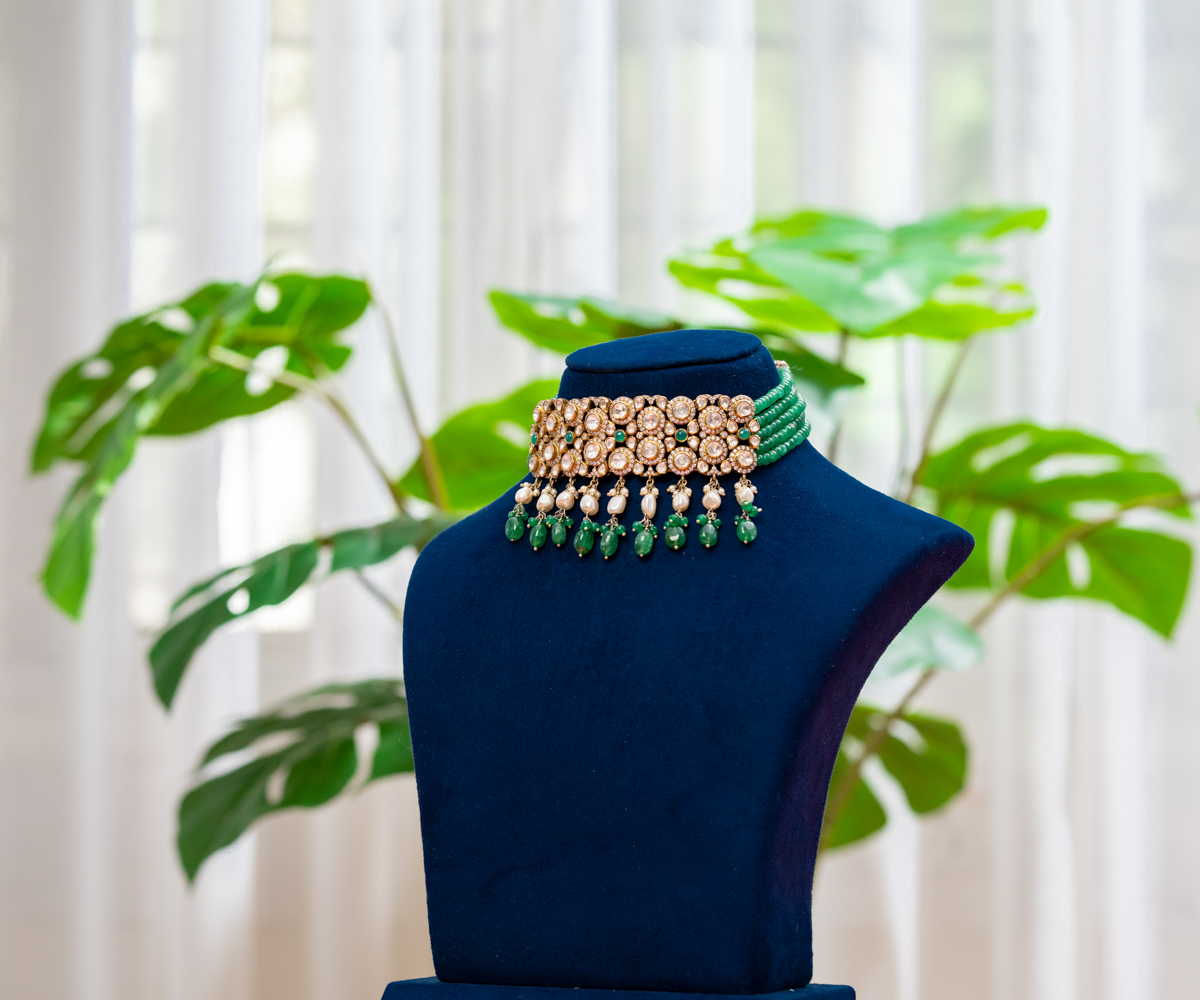 Lush Emerald & Polki Choker Set