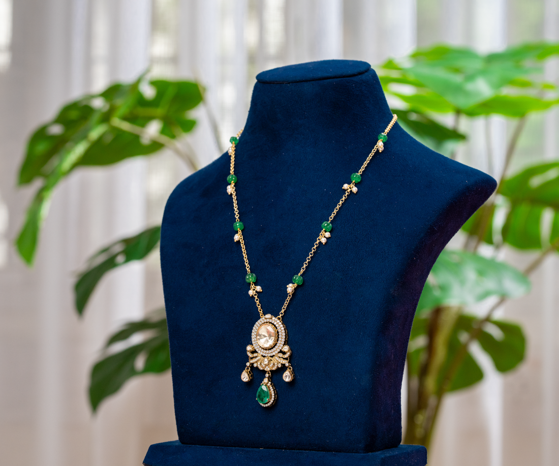 Emerald Pear-Drop Pendant Set