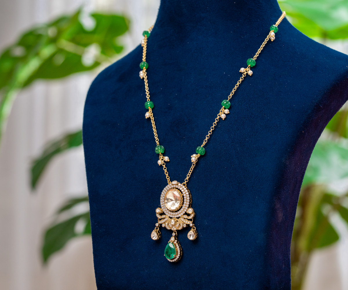 Emerald Pear-Drop Pendant Set